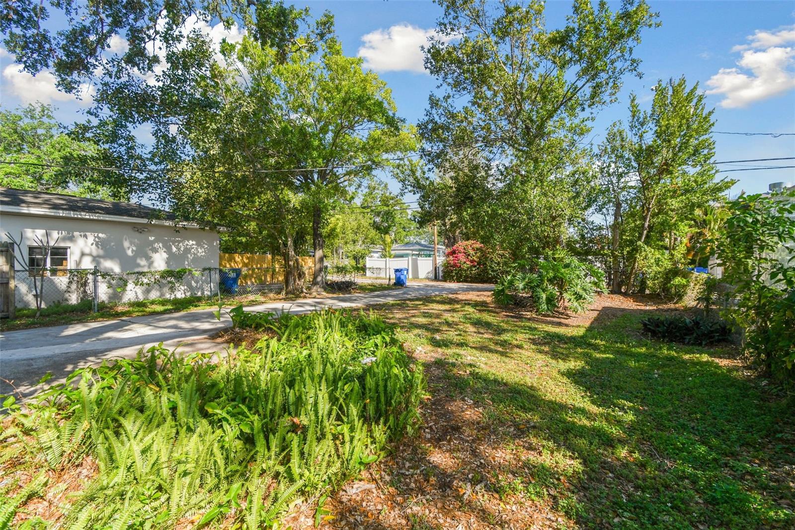 Image 17 of 21 For 1821 20th Avenue N