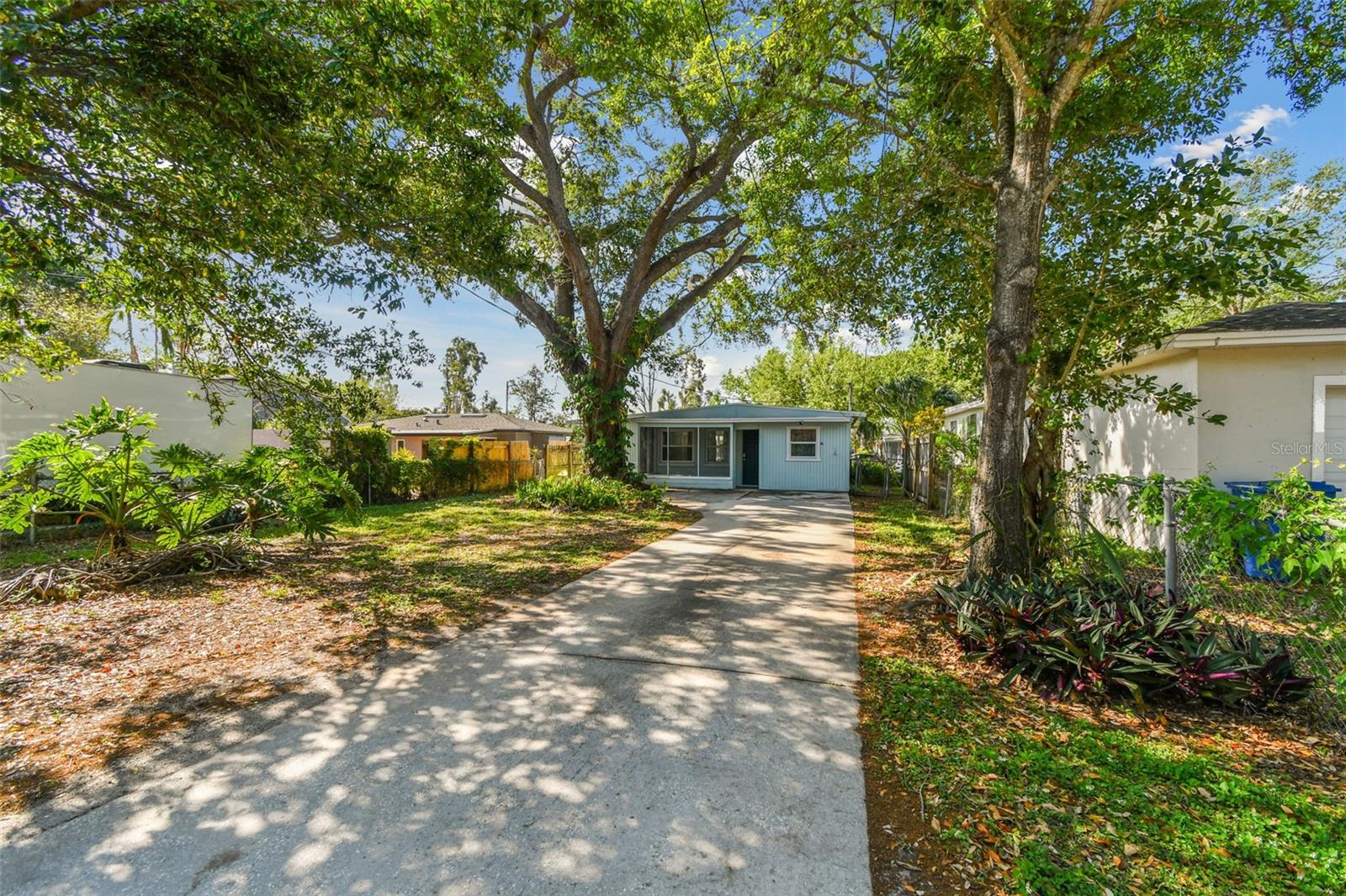 Image 19 of 21 For 1821 20th Avenue N