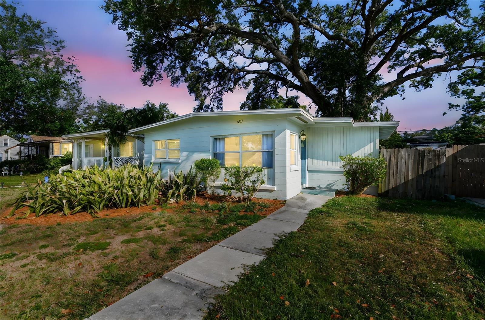 Image 21 of 21 For 1821 20th Avenue N