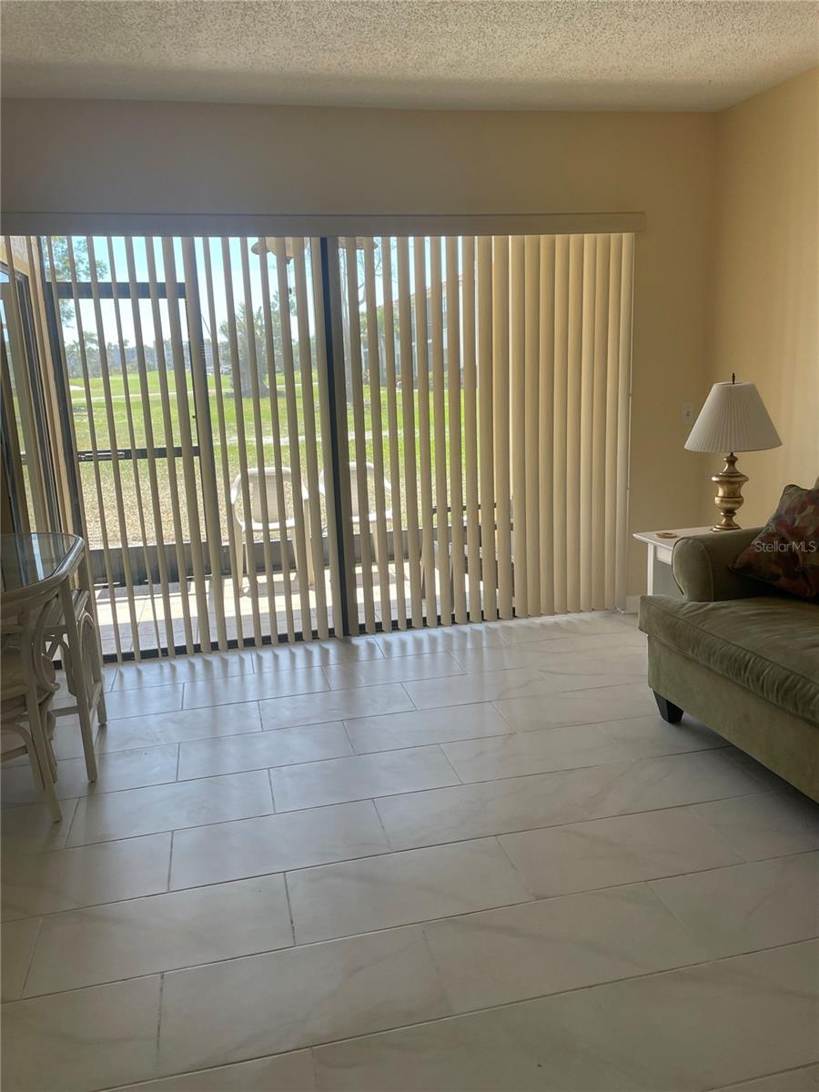 Image 6 of 26 For 6180 Sun Boulevard 115
