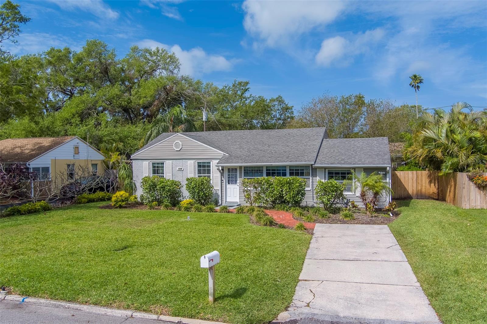 Details for 1536 Alamo Lane, DUNEDIN, FL 34698