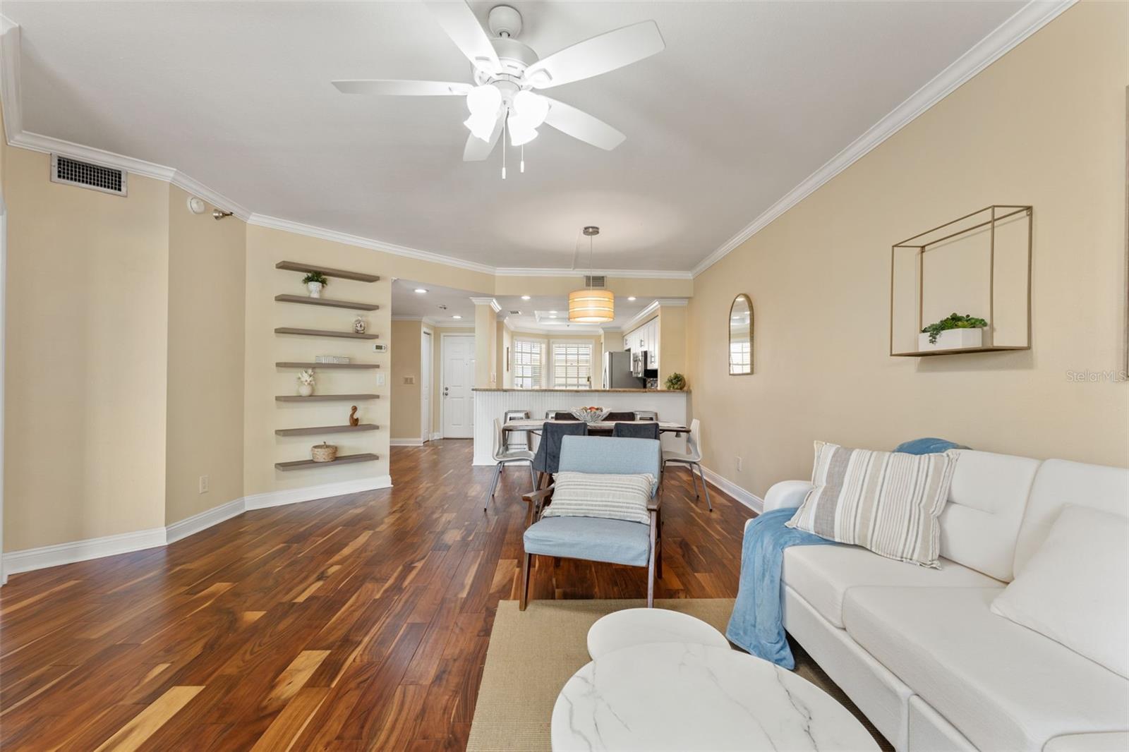 Image 14 of 49 For 1002 Harbour Island Boulevard 1312