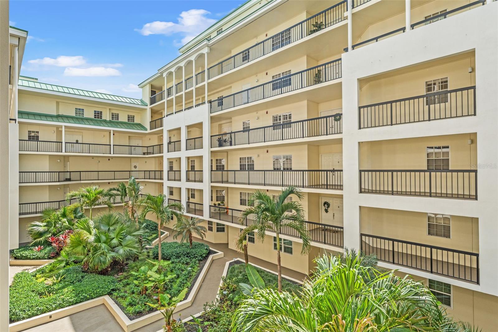 Image 3 of 49 For 1002 Harbour Island Boulevard 1312