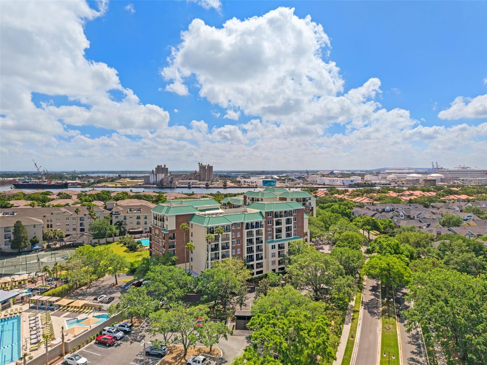 Image 38 of 49 For 1002 Harbour Island Boulevard 1312
