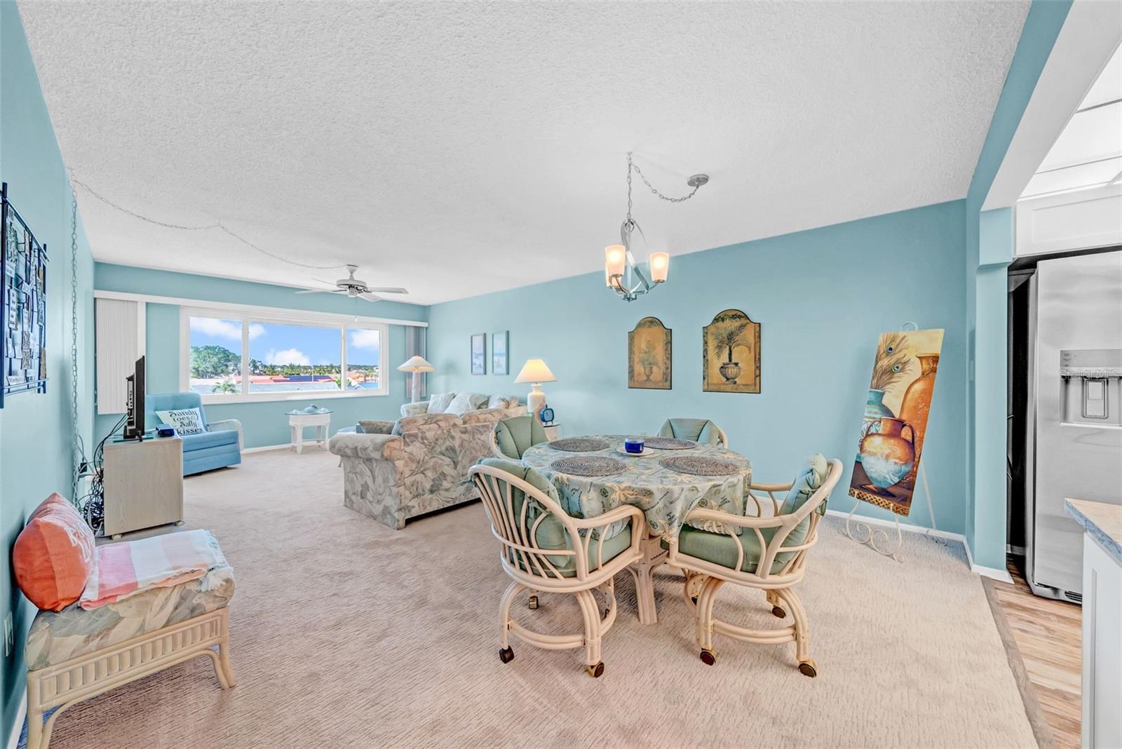 Image 5 of 49 For 4725 Cove Circle 302