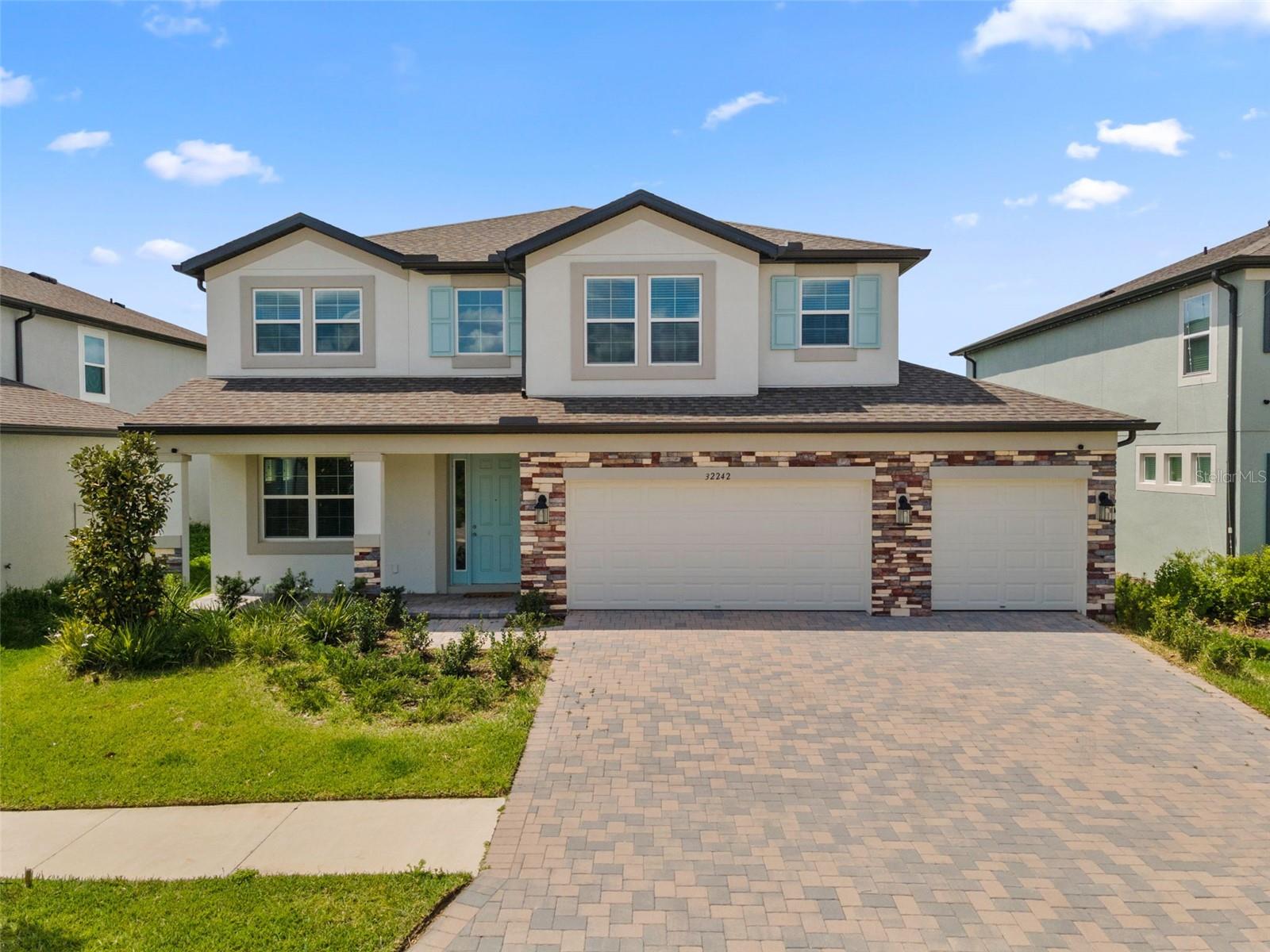 Image 2 of 60 For 32242 Sapna Chime Drive