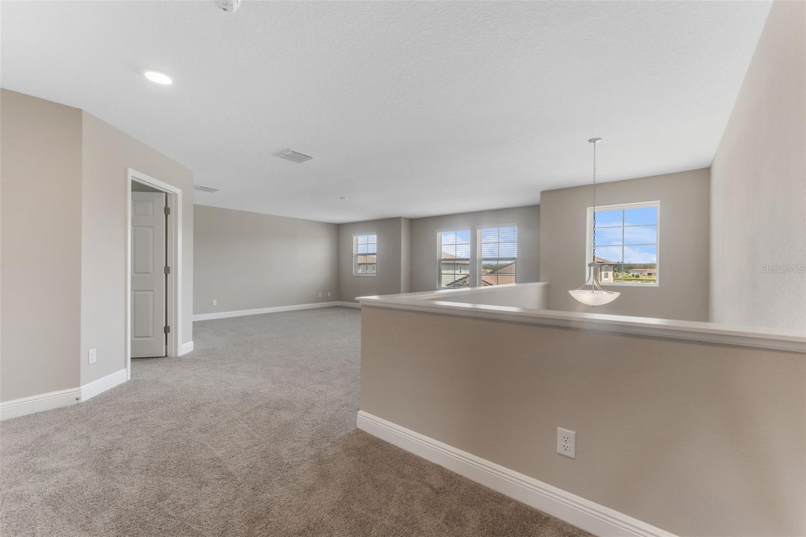 Image 31 of 60 For 32242 Sapna Chime Drive