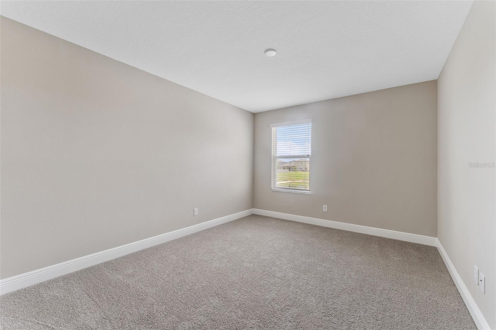 Image 34 of 60 For 32242 Sapna Chime Drive