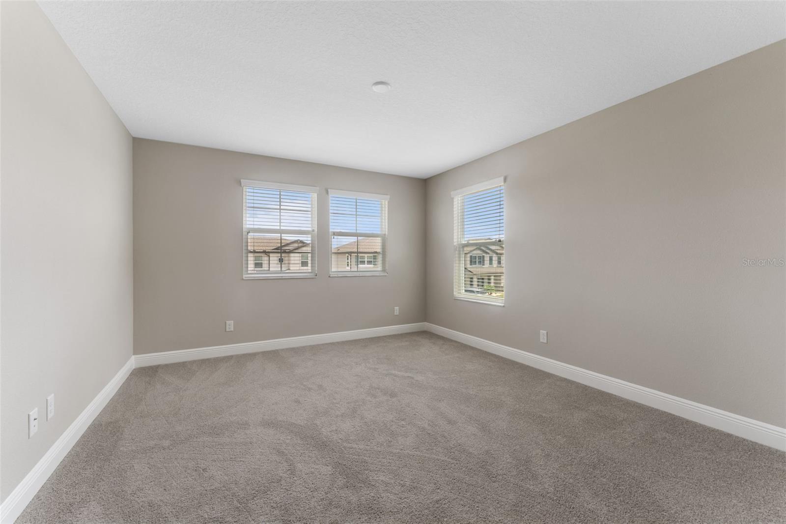 Image 41 of 60 For 32242 Sapna Chime Drive