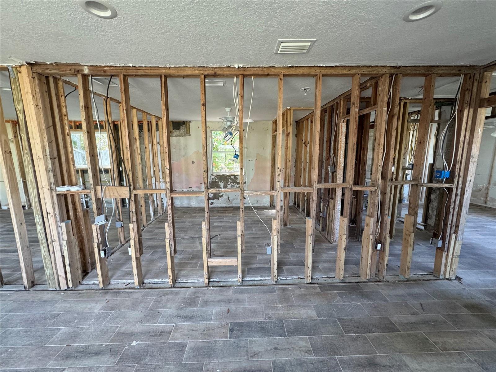 Image 11 of 14 For 204 162nd Avenue