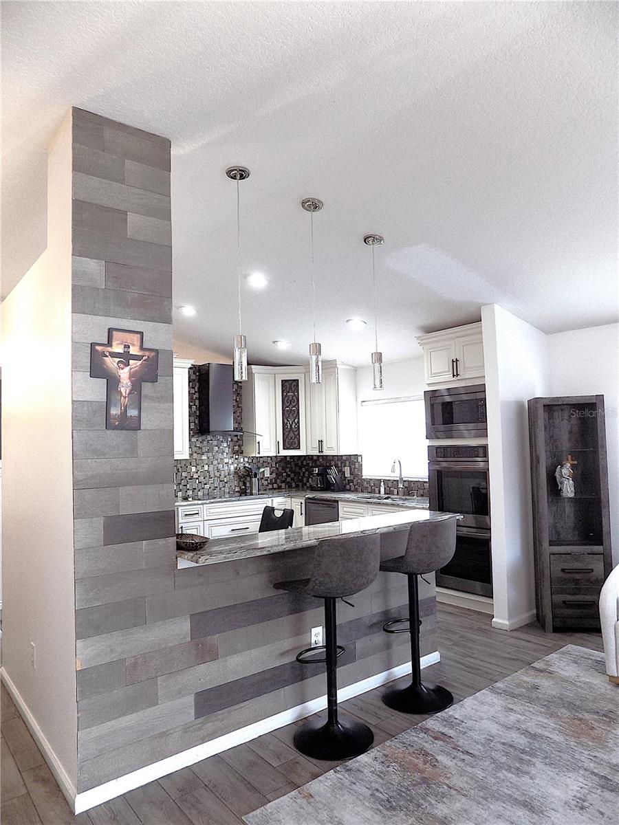 Image 10 of 21 For 25417 Lexington Oaks Boulevard