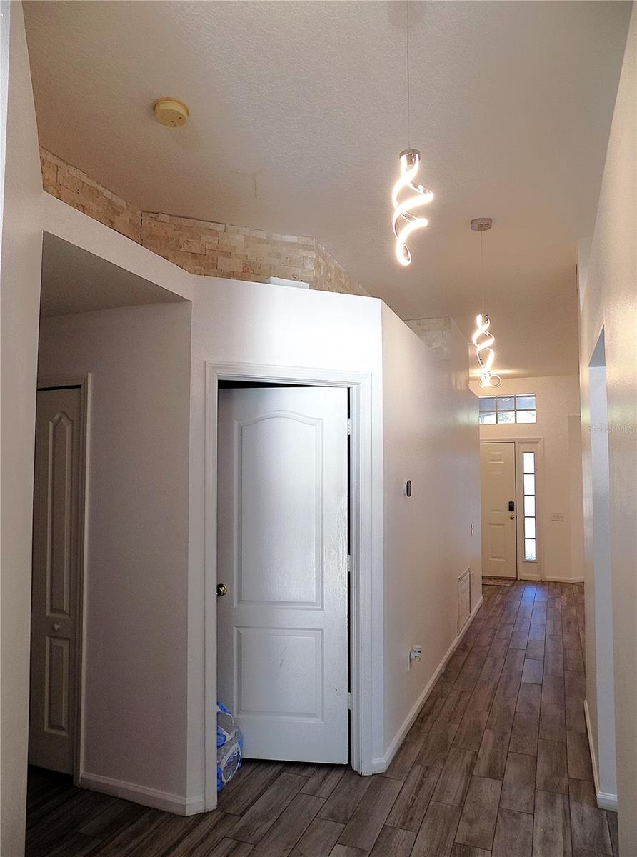 Image 3 of 21 For 25417 Lexington Oaks Boulevard