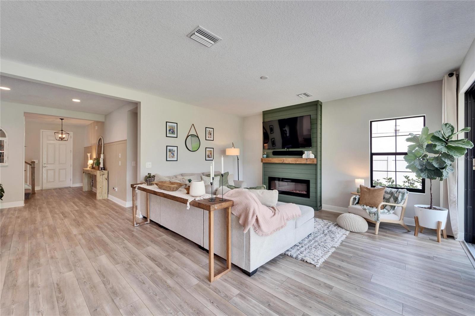 Image 8 of 96 For 13042 Pennybrook Drive