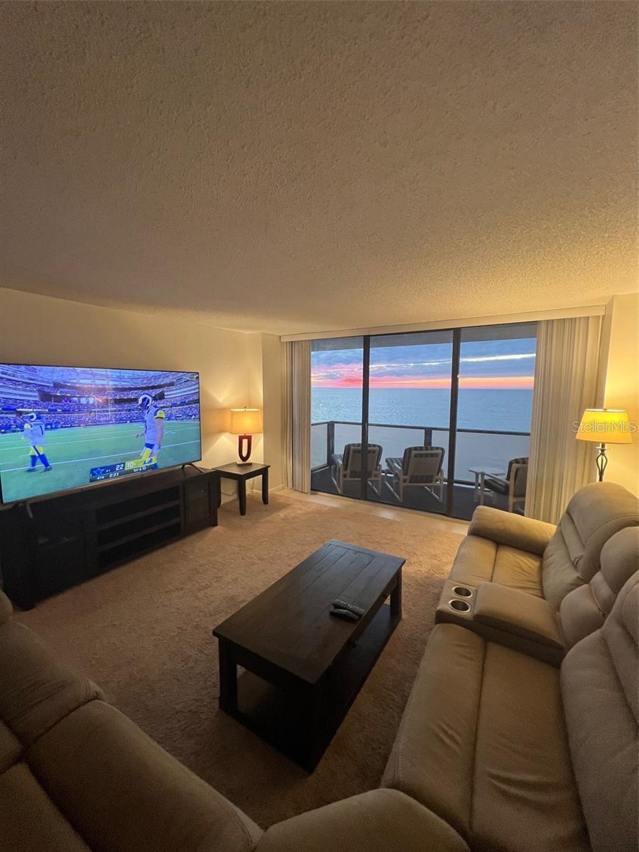 Image 11 of 23 For 450 Gulfview Boulevard 1603