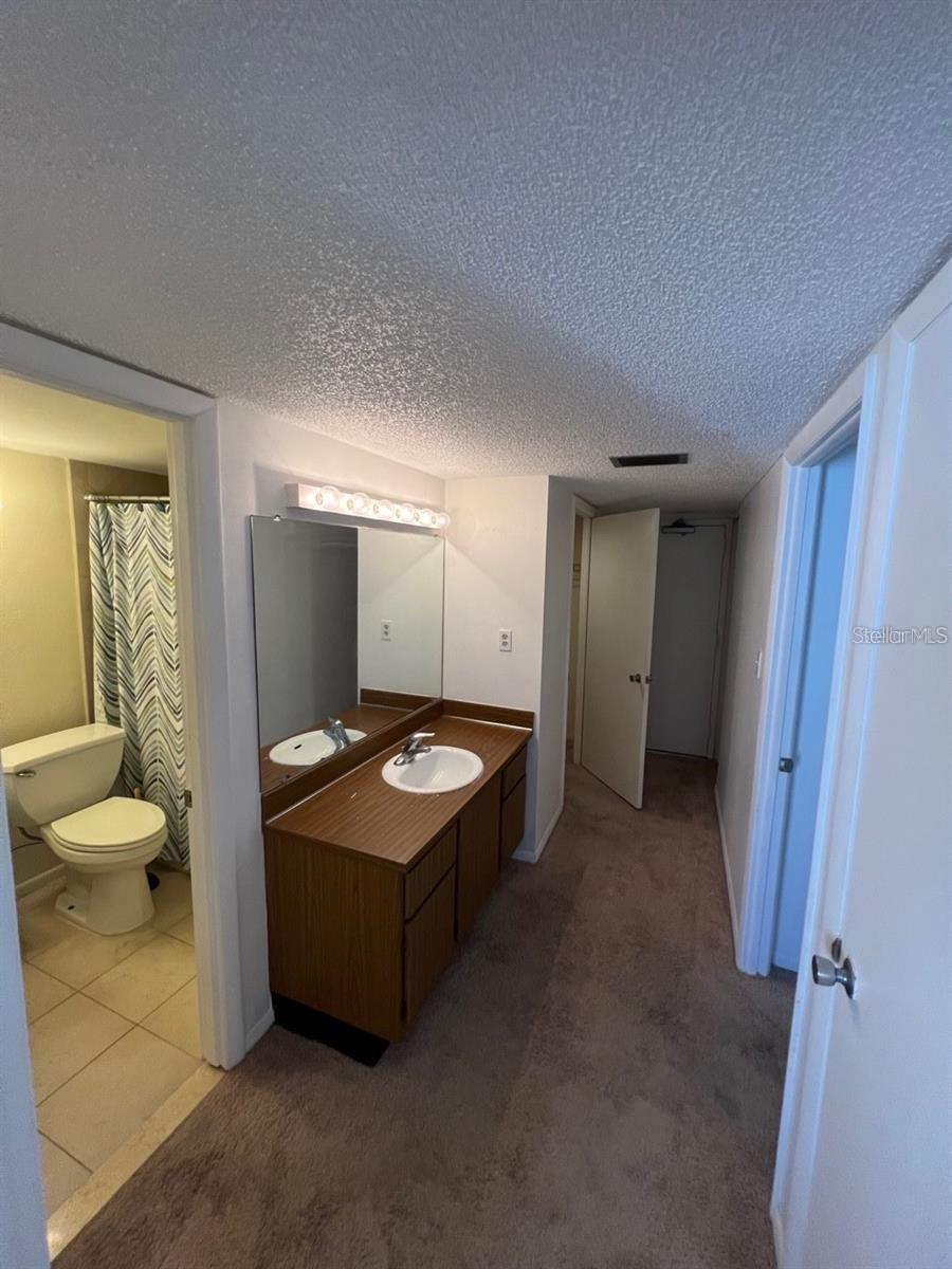 Image 19 of 23 For 450 Gulfview Boulevard 1603