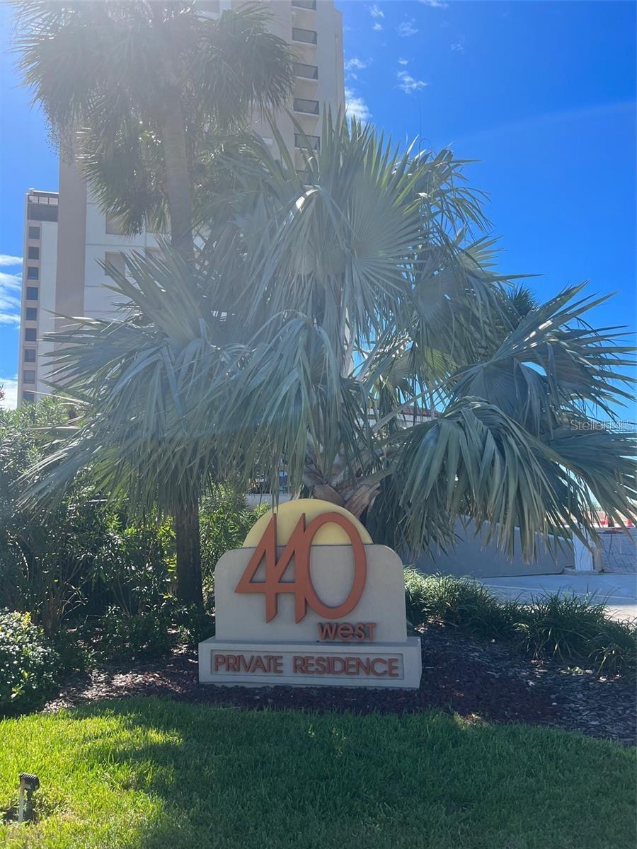Image 5 of 23 For 450 Gulfview Boulevard 1603