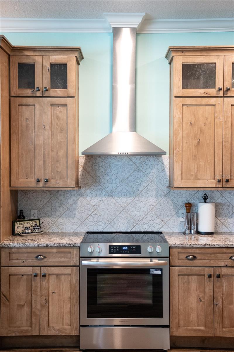 Image 8 of 72 For 490 Silver Moss Lane