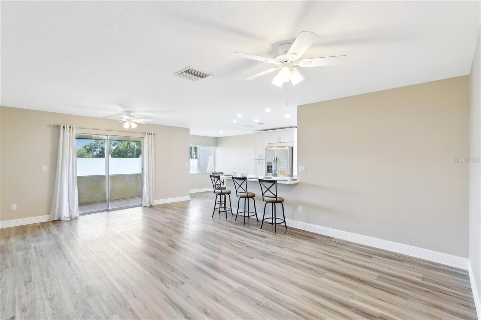 Image 3 of 33 For 1203 16th Circle Se