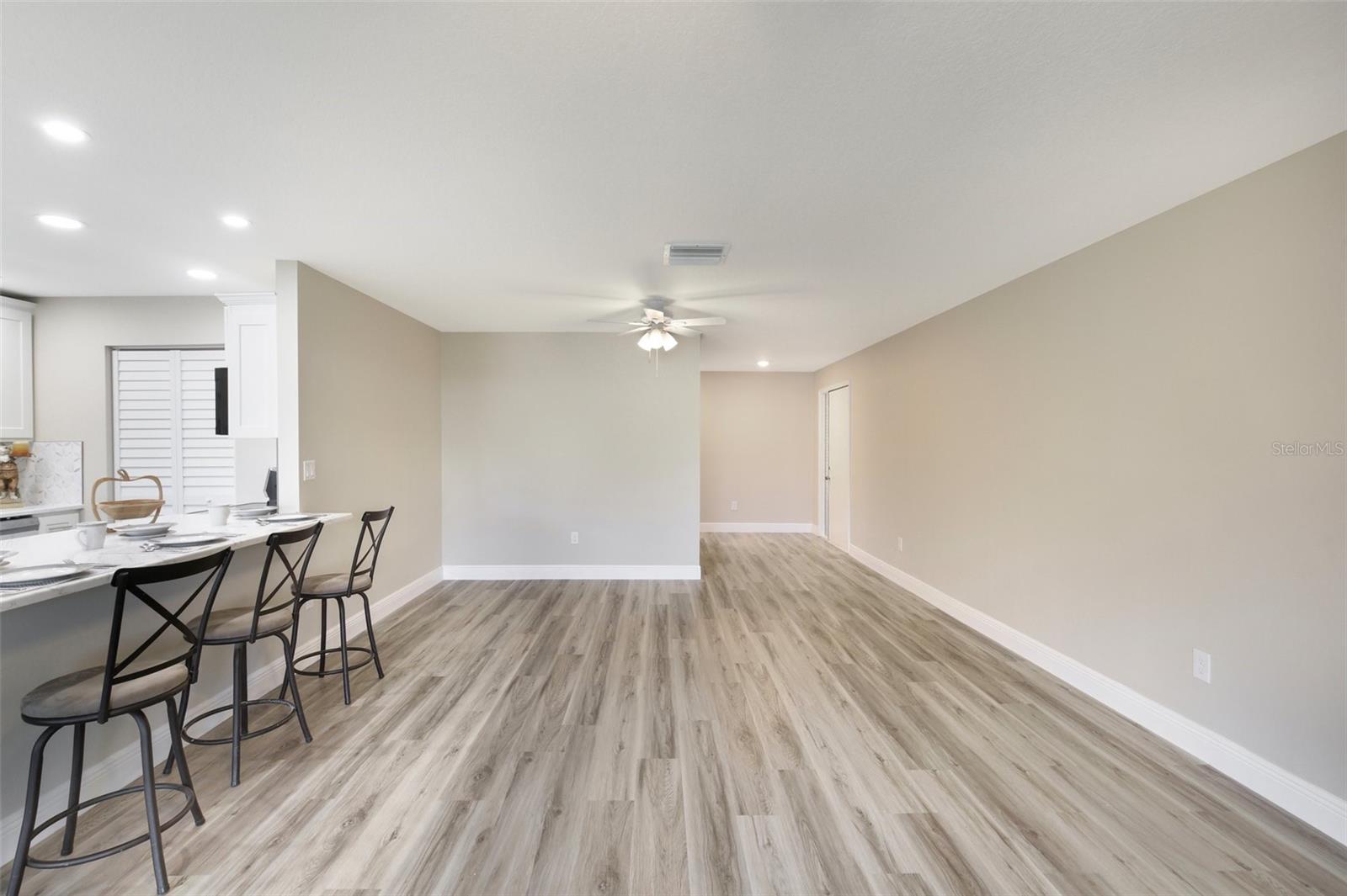 Image 5 of 33 For 1203 16th Circle Se