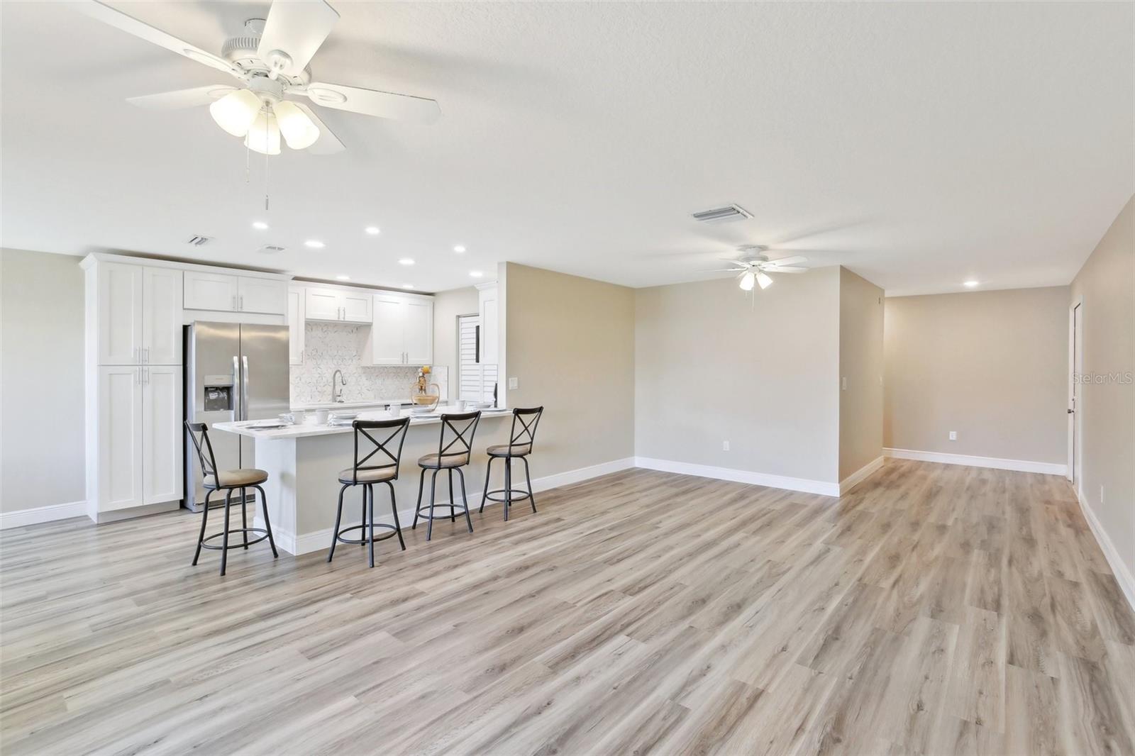 Image 6 of 33 For 1203 16th Circle Se