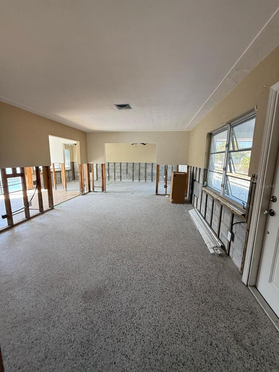 Image 4 of 24 For 195 45th Avenue