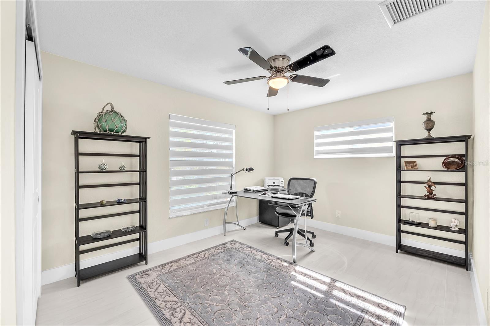 Image 13 of 42 For 1012 Spindle Palm Way