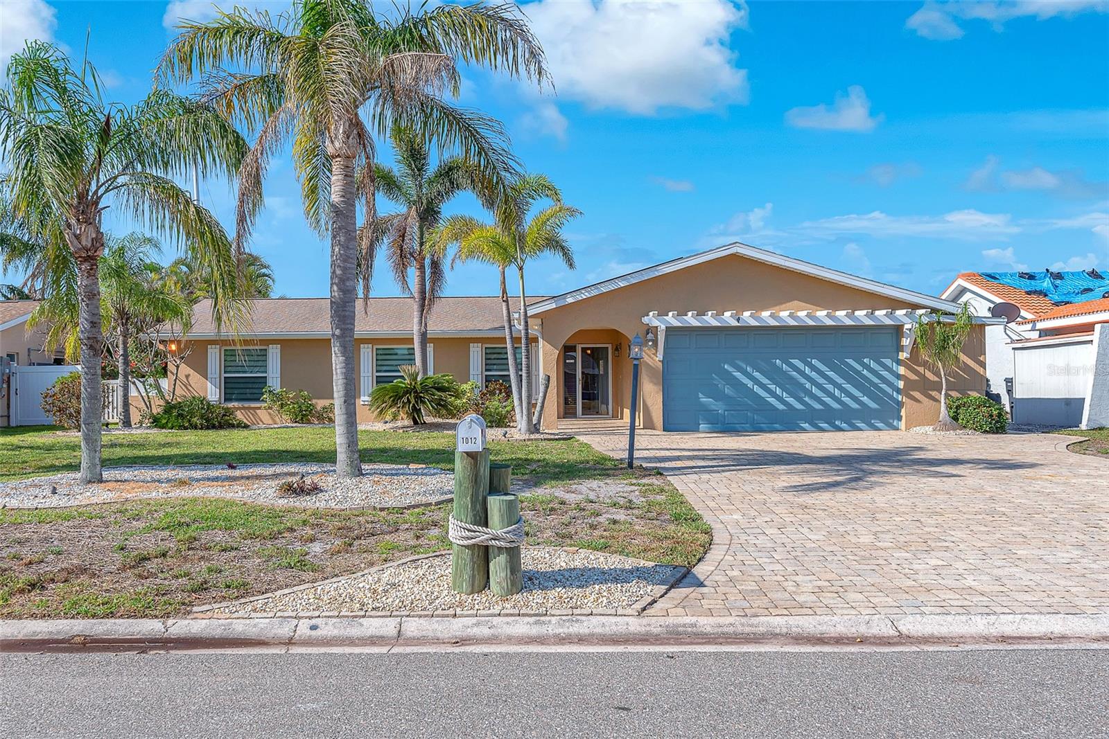 Image 24 of 42 For 1012 Spindle Palm Way