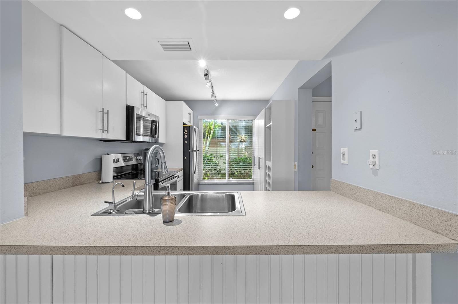 Image 11 of 41 For 6269 Palma Del Mar Boulevard S 112