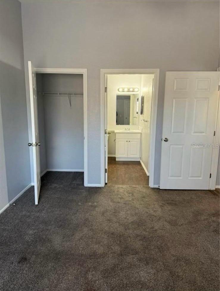 Listing photo id 11 for 5904 Willow Ridge Drive 202