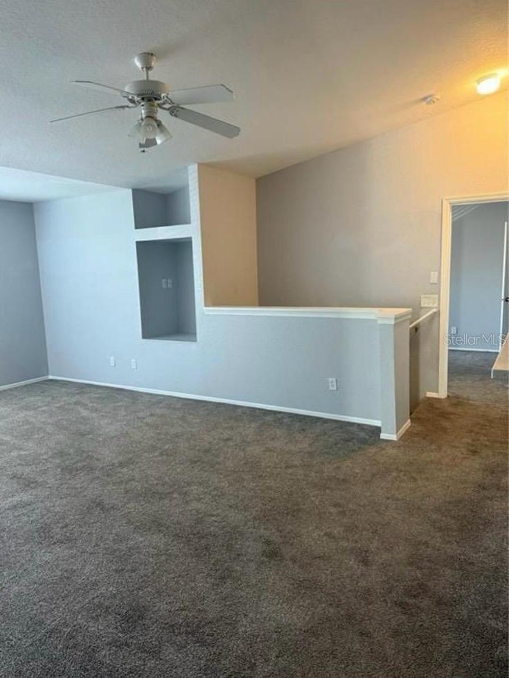Listing photo id 1 for 5904 Willow Ridge Drive 202