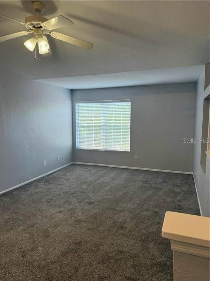 Listing photo id 2 for 5904 Willow Ridge Drive 202
