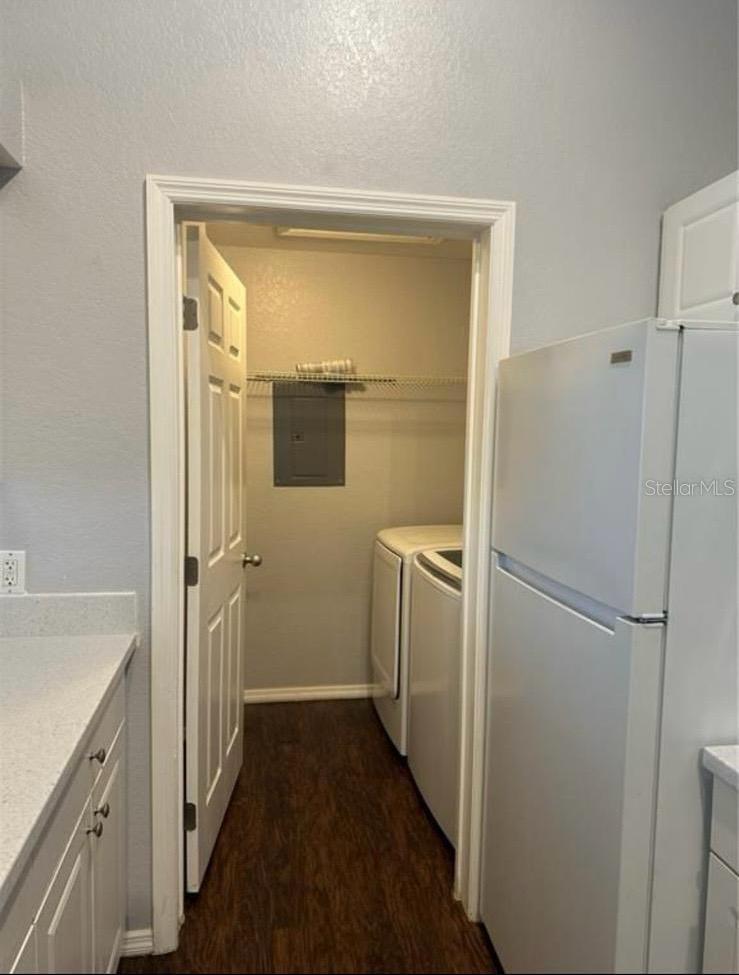 Listing photo id 7 for 5904 Willow Ridge Drive 202