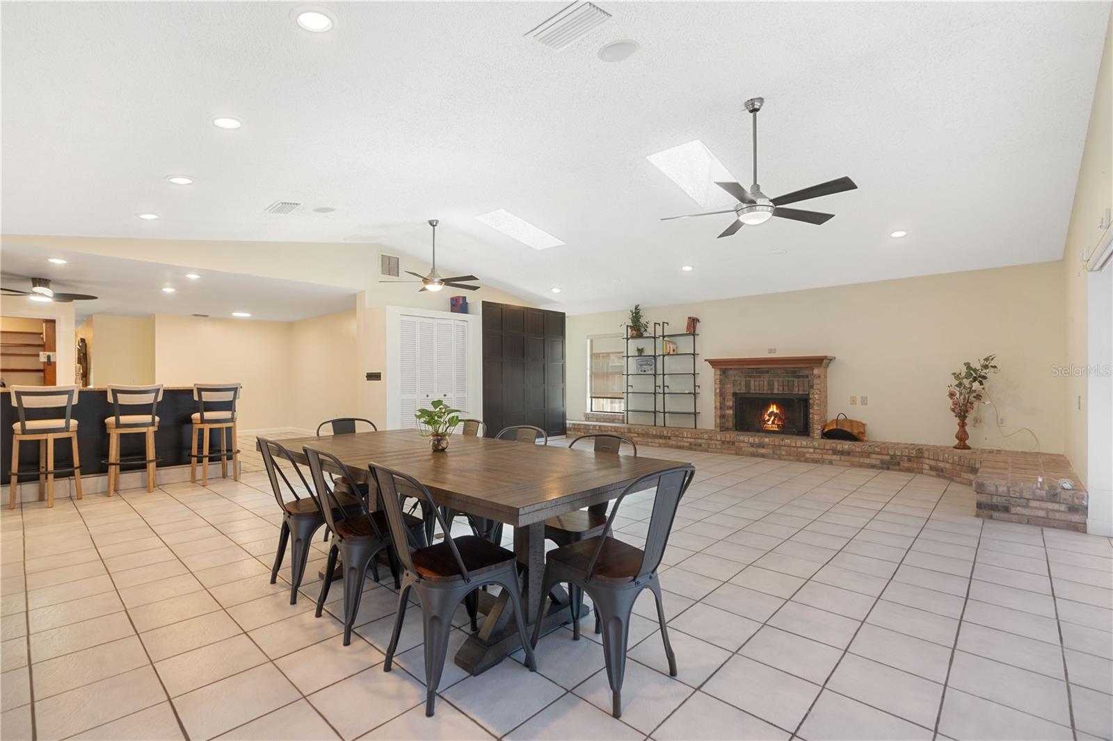 Image 11 of 57 For 1509 Coachlight Way
