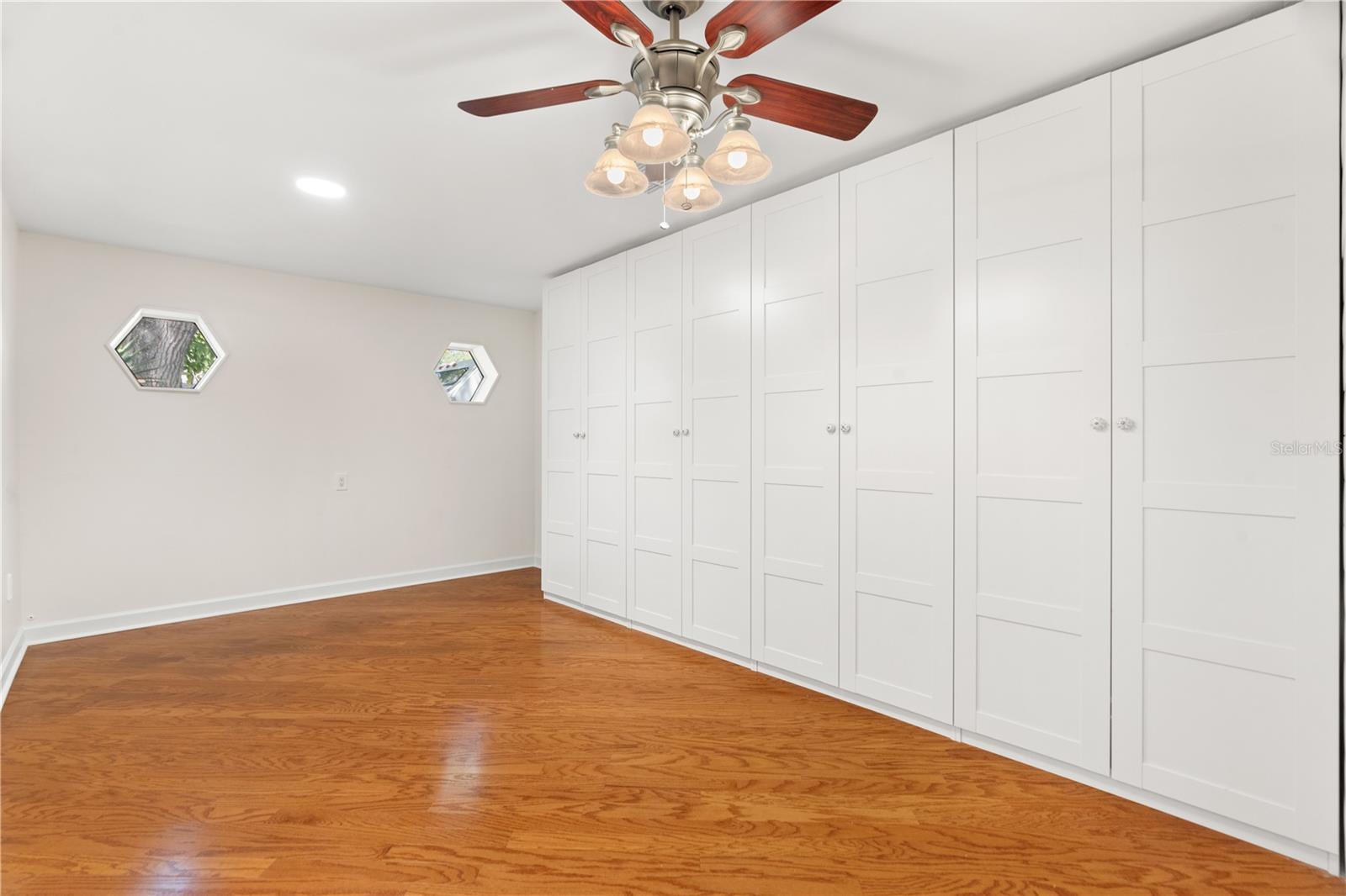 Image 17 of 57 For 1509 Coachlight Way