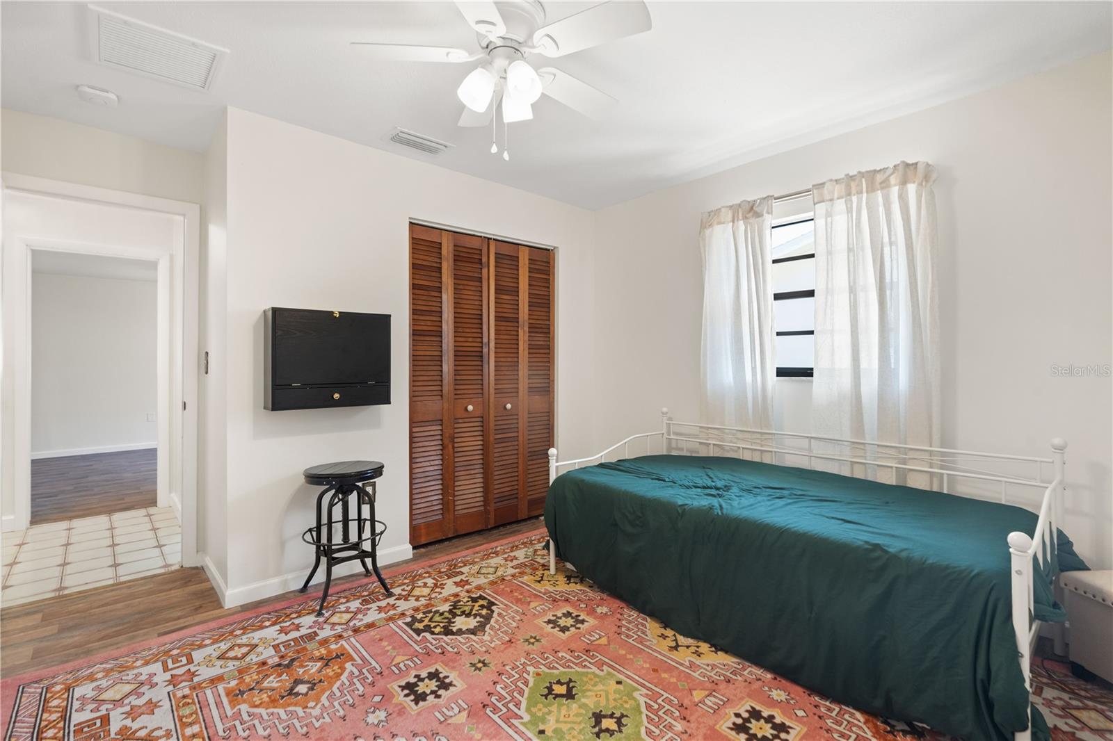 Image 31 of 57 For 1509 Coachlight Way