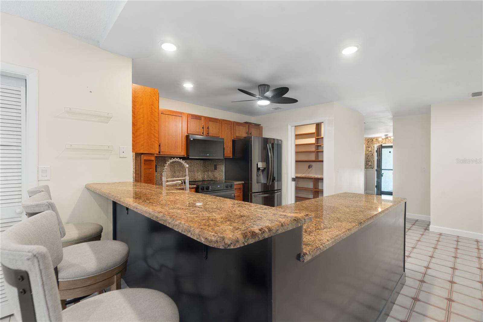 Image 5 of 57 For 1509 Coachlight Way