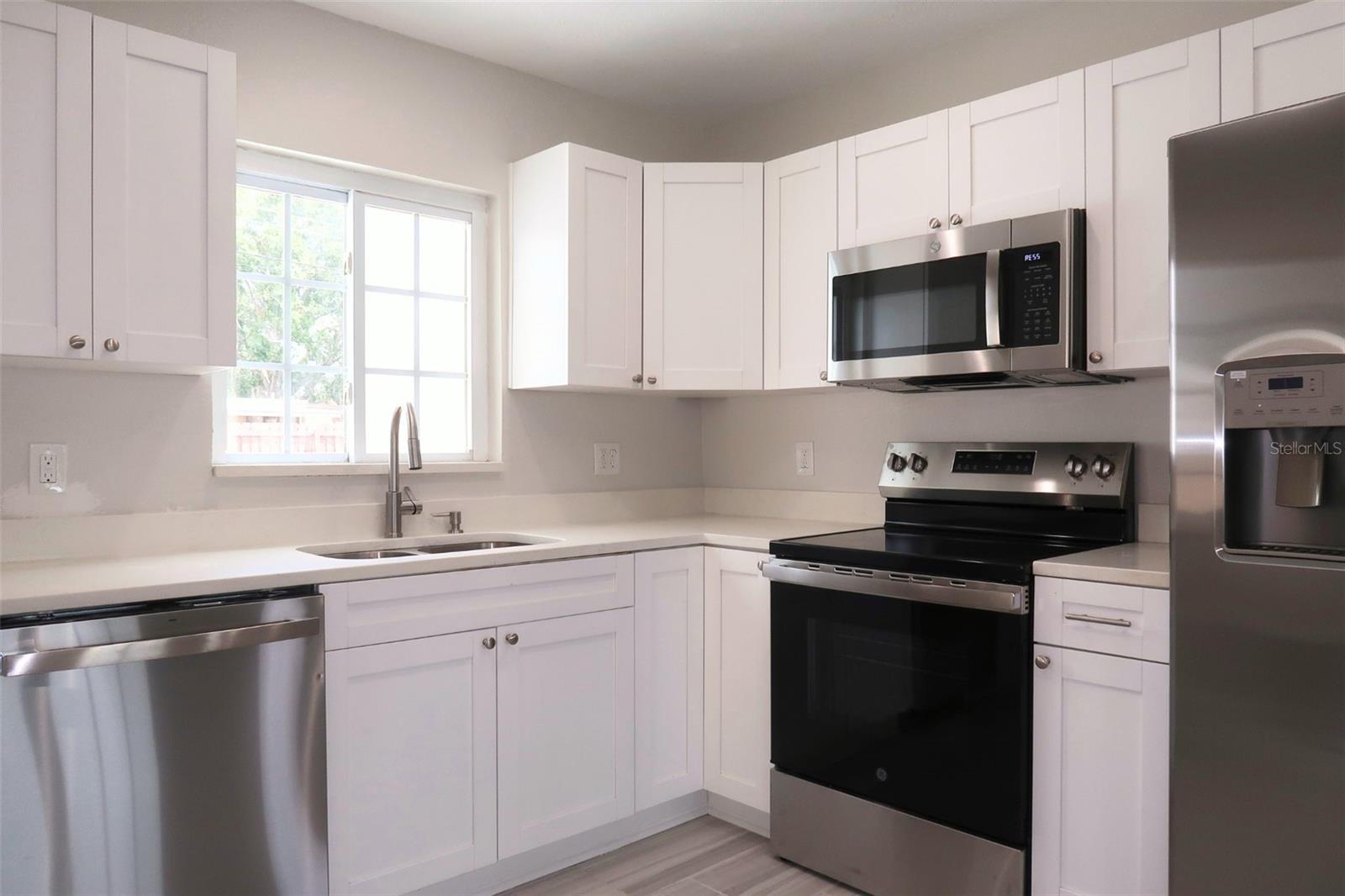 Image 6 of 18 For 5143 Jasmine Circle