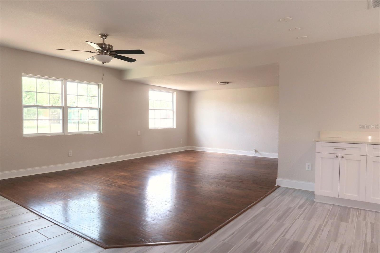 Image 8 of 18 For 5143 Jasmine Circle