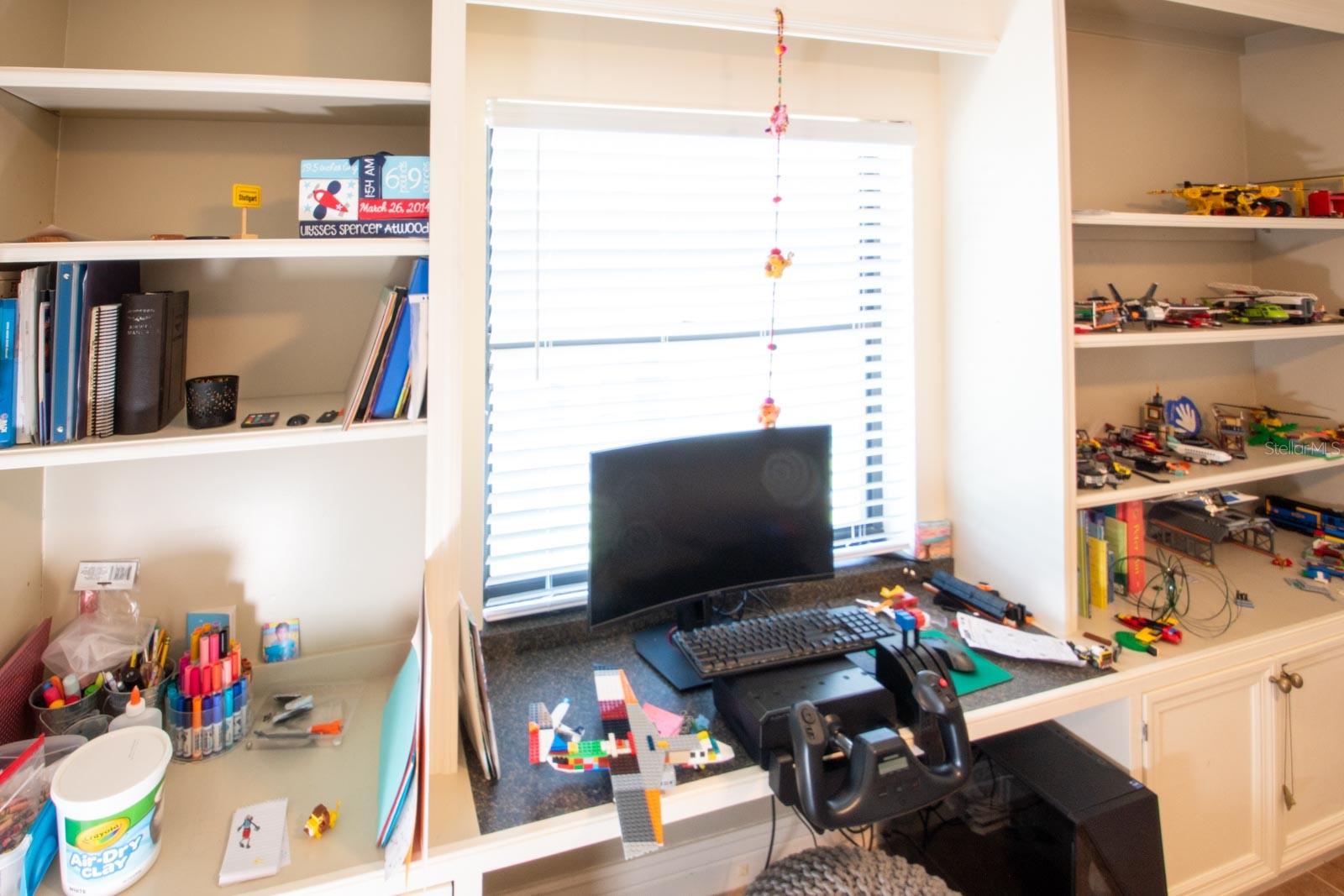 Listing photo id 47 for 6505 Bimini Court