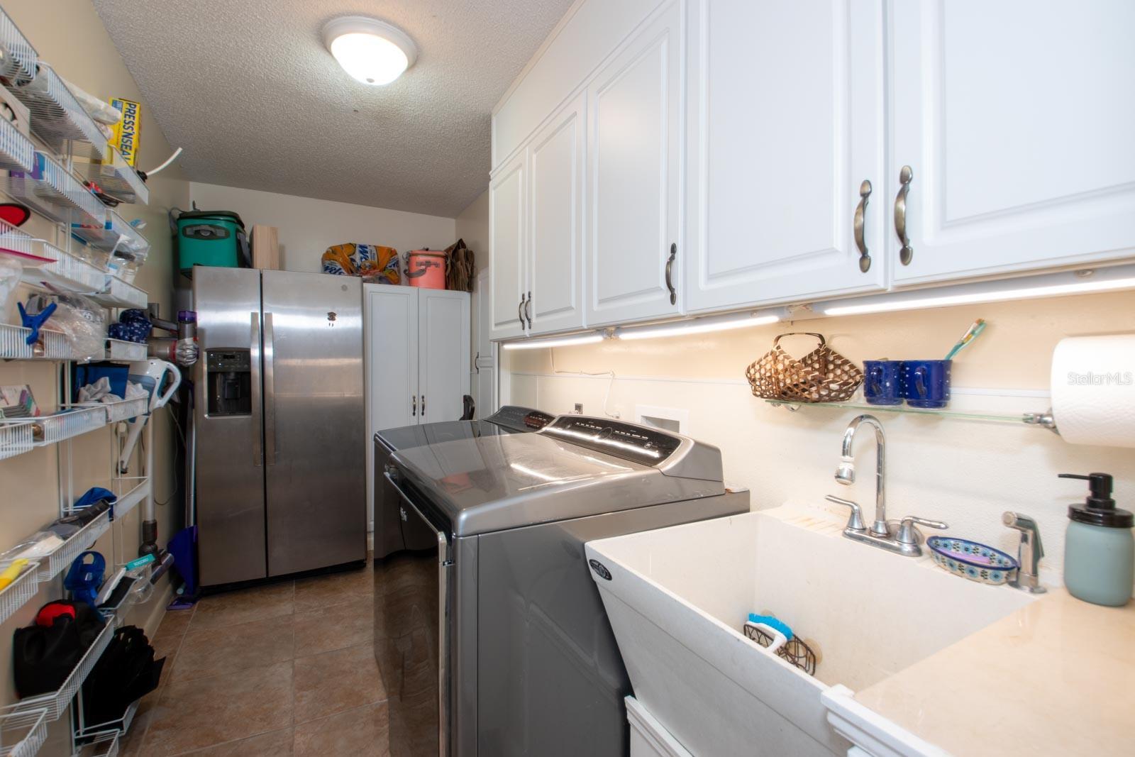 Listing photo id 49 for 6505 Bimini Court