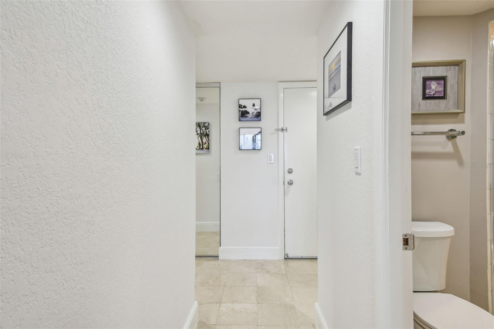 Image 18 of 52 For 1750 Benjamin Franklin Drive 11g