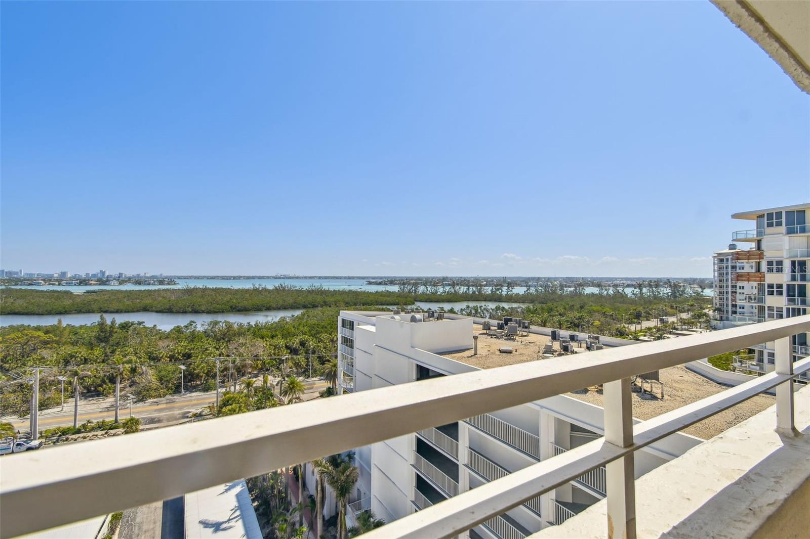 Image 44 of 52 For 1750 Benjamin Franklin Drive 11g
