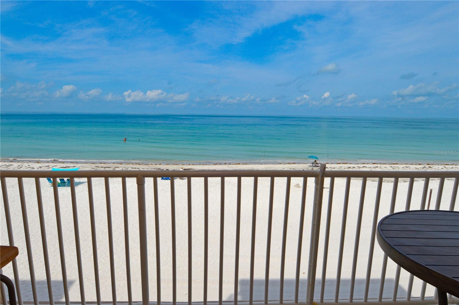 Image 26 of 77 For 18650 Gulf Boulevard 305
