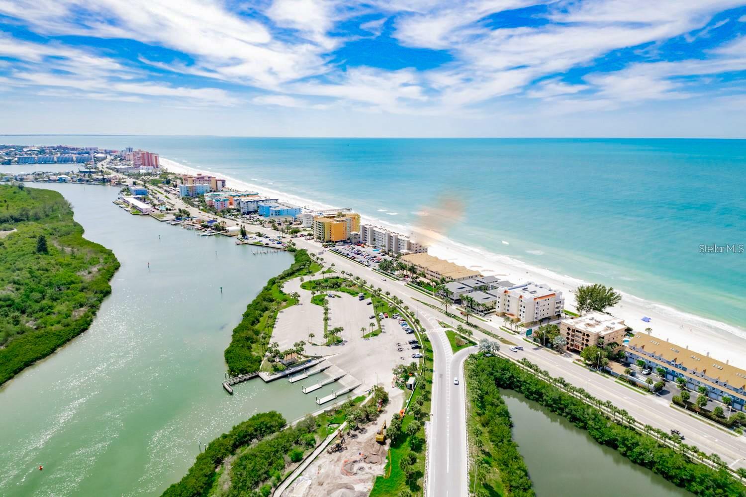 Image 3 of 77 For 18650 Gulf Boulevard 305