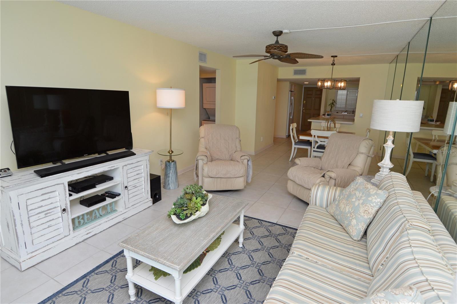 Image 31 of 77 For 18650 Gulf Boulevard 305