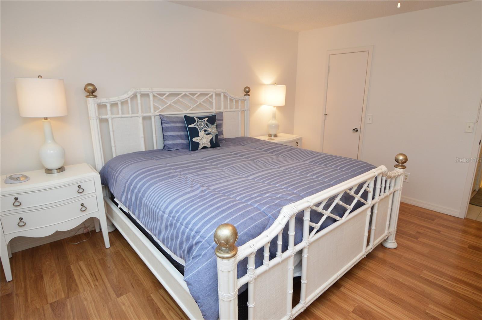 Image 37 of 77 For 18650 Gulf Boulevard 305