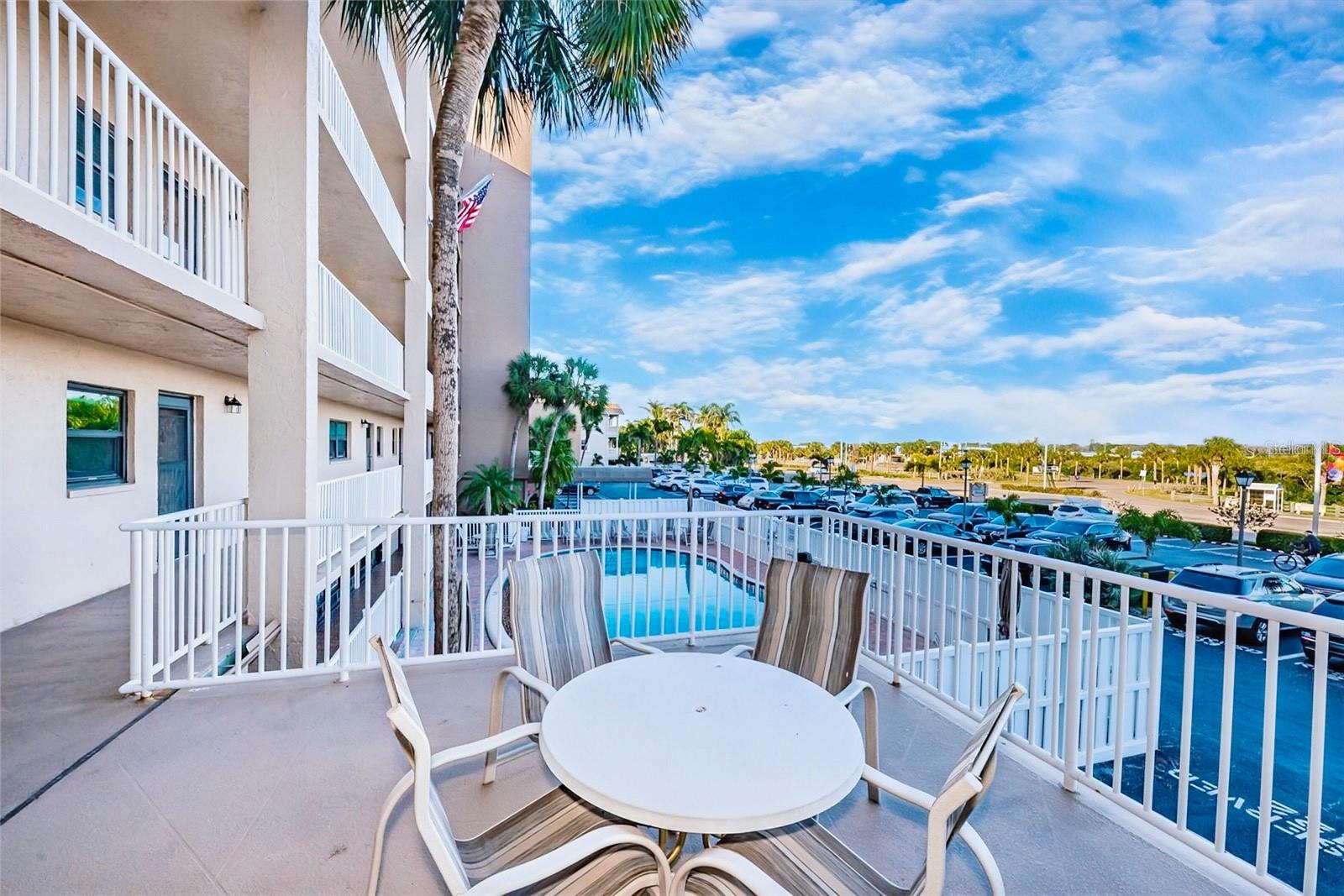 Image 57 of 77 For 18650 Gulf Boulevard 305