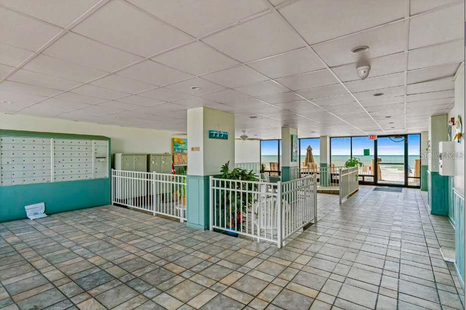 Image 60 of 77 For 18650 Gulf Boulevard 305