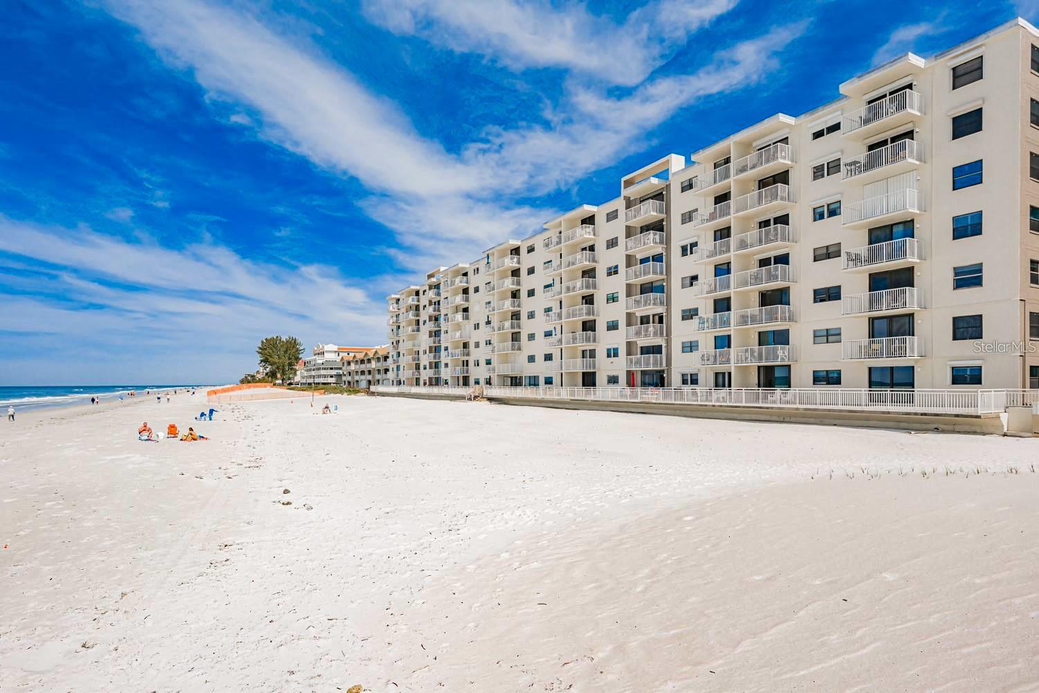 Image 71 of 77 For 18650 Gulf Boulevard 305
