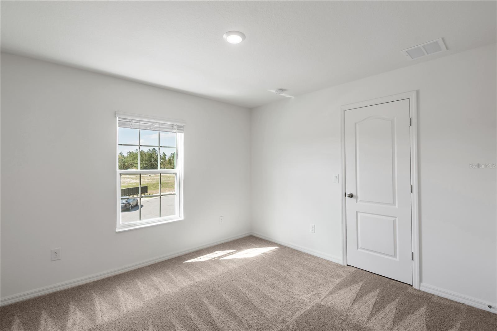 Image 19 of 20 For 596 Bay Leaf Drive